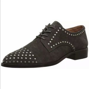 FRYE women’s Erica Stud Oxford